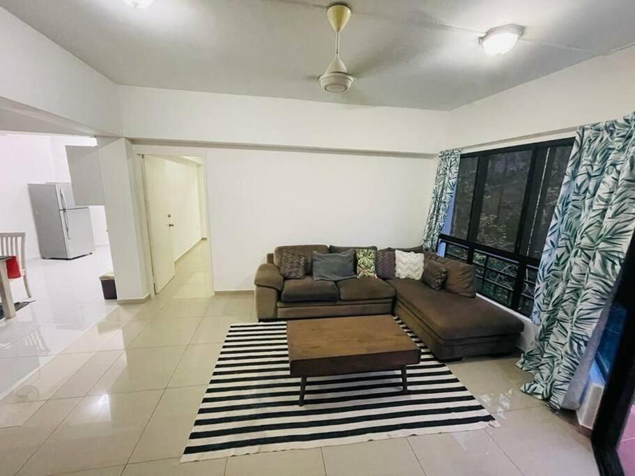 Kk Jungle Hideaway Lovely Apartment 5 Mins Walk To Town Kota Kinabalu Exterior photo