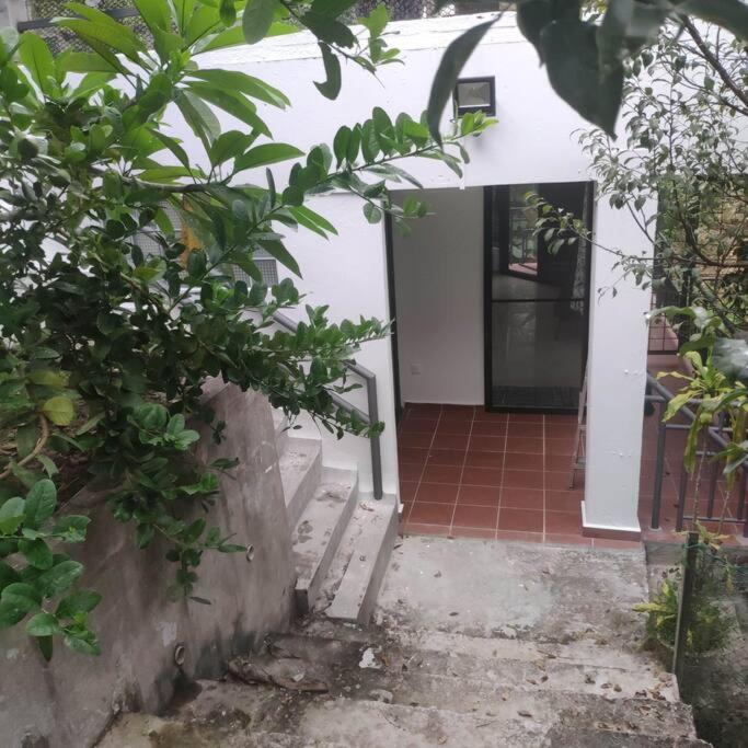 Kk Jungle Hideaway Lovely Apartment 5 Mins Walk To Town Kota Kinabalu Exterior photo
